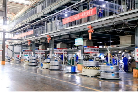 天能 全球領(lǐng)先智能制造工廠，以技術(shù)服務(wù)驅(qū)動(dòng)新質(zhì)生產(chǎn)力跨越式發(fā)展